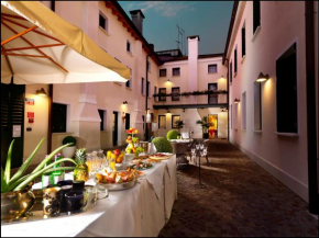 Отель Hotel & Residence Roma  Кампозампьеро